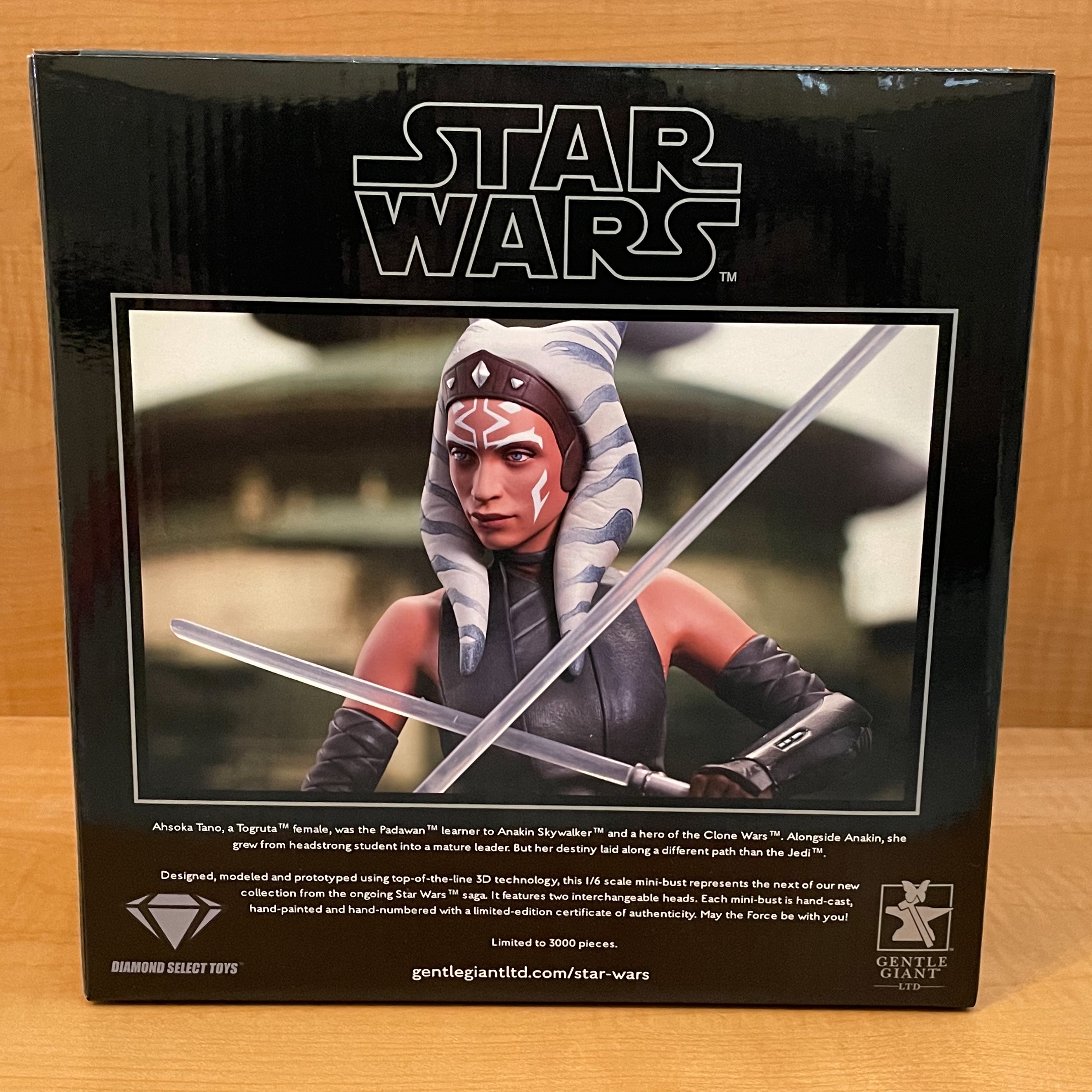 Gentle Giant LTD Star Wars: Ahsoka Tano Mini-Bust Review – DuckTalks